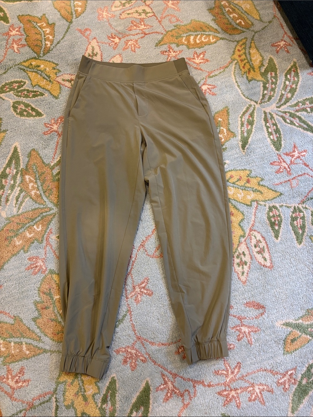 Athleta joggers size 4